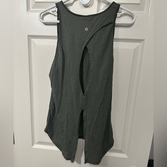 Lululemon Tank Top - Picture 3 of 4